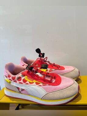 Puma kids Strawberry Sneakers size 2